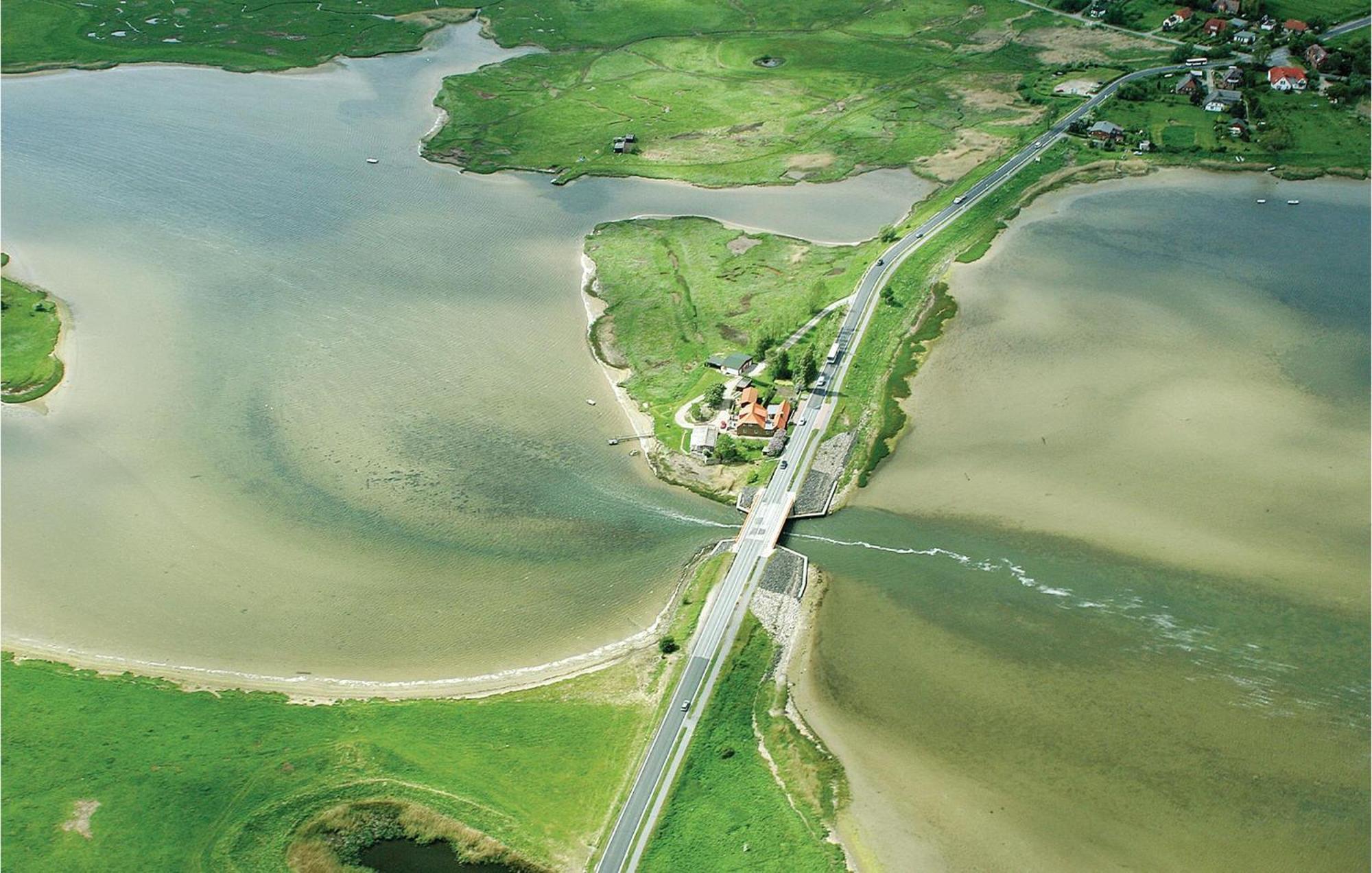 Nice Home In Insel Poel With House Sea View Dış mekan fotoğraf